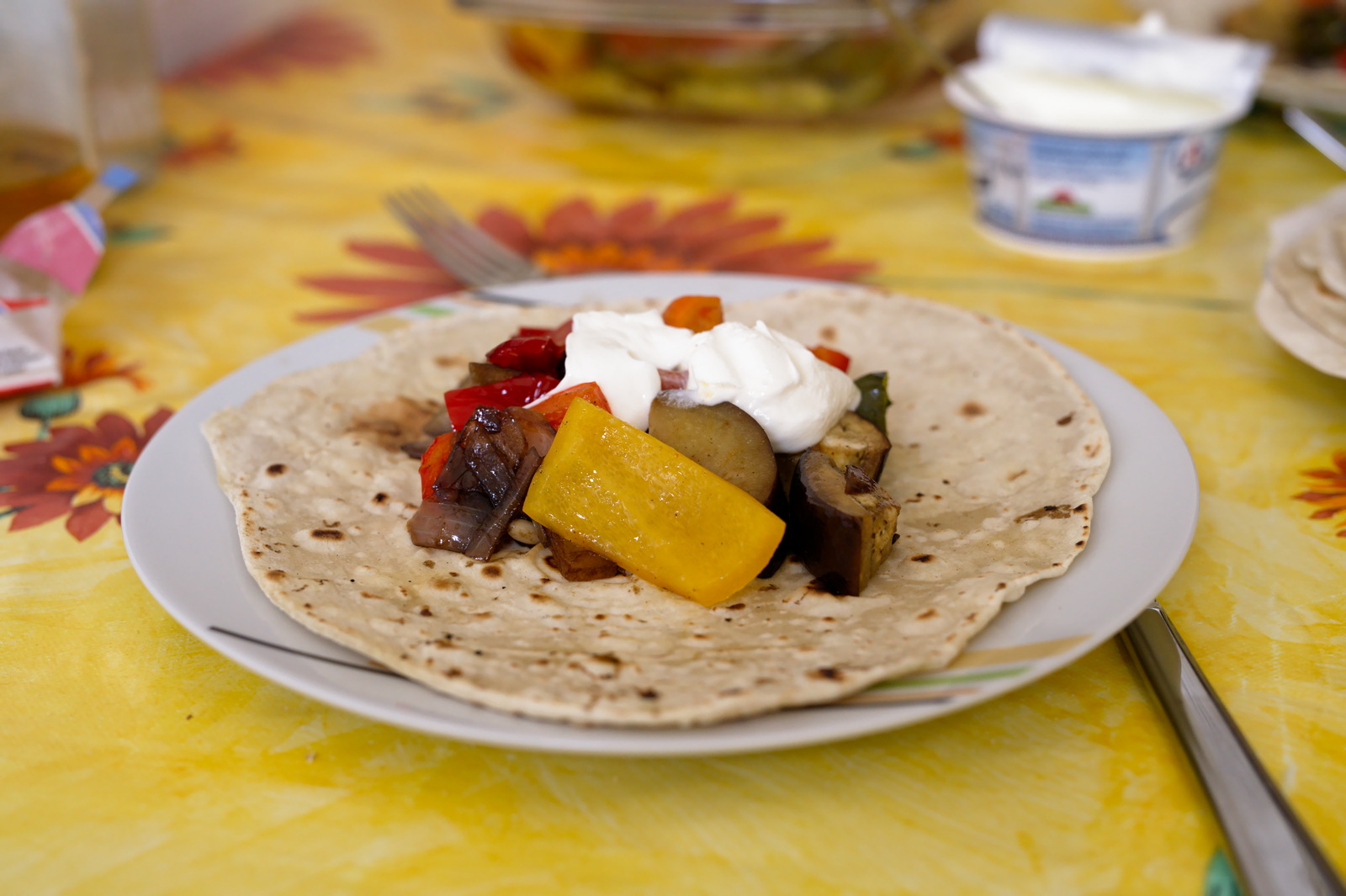 Ofen-Gemüse à la Tamam mit Tortillas