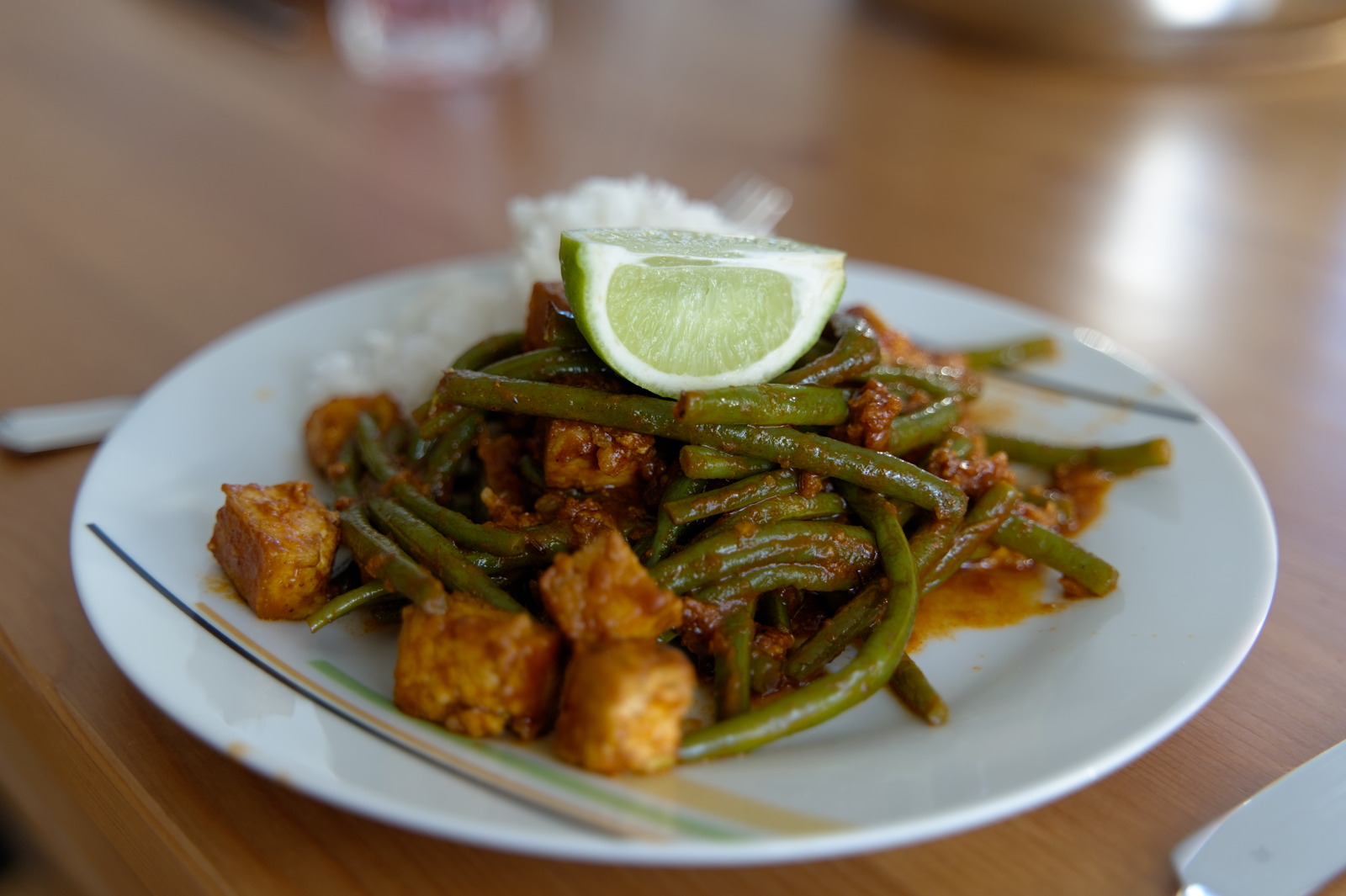 Bohnen mit Tofu