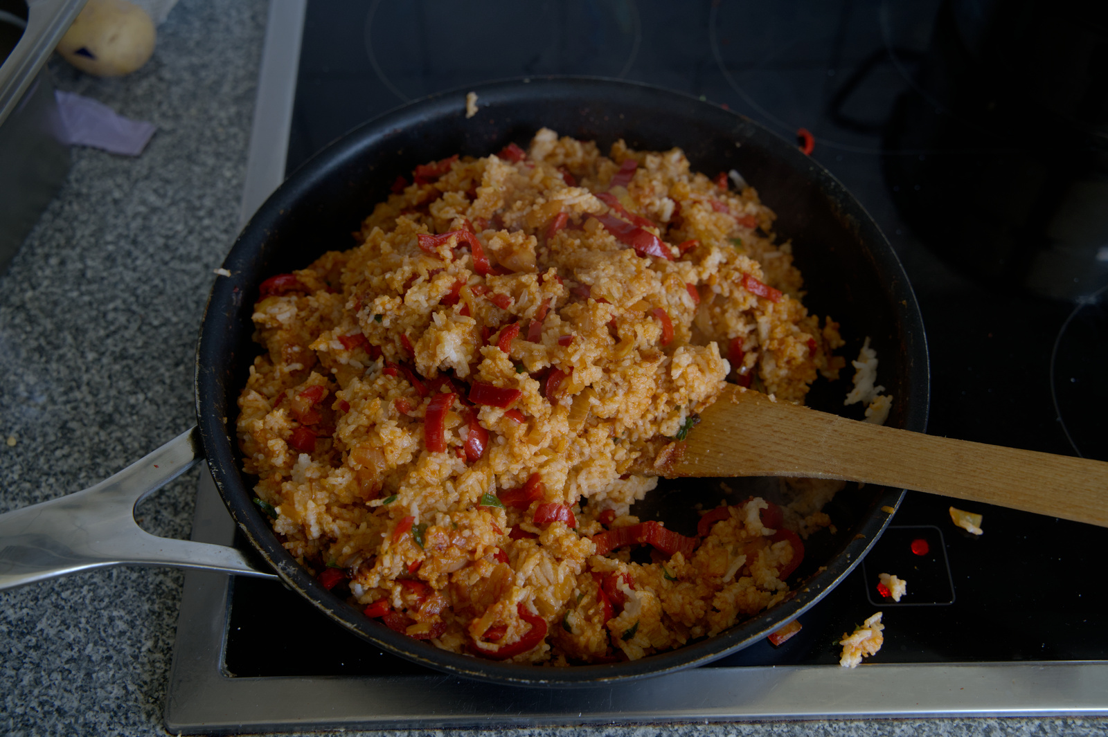 Reispfanne mit Paprika